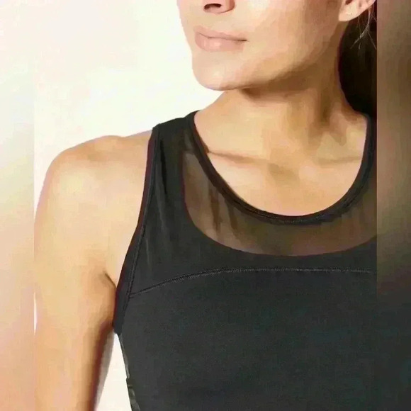 Lululemon Home Stretch Tank~ Black ~ size 4 - Picture 5 of 10